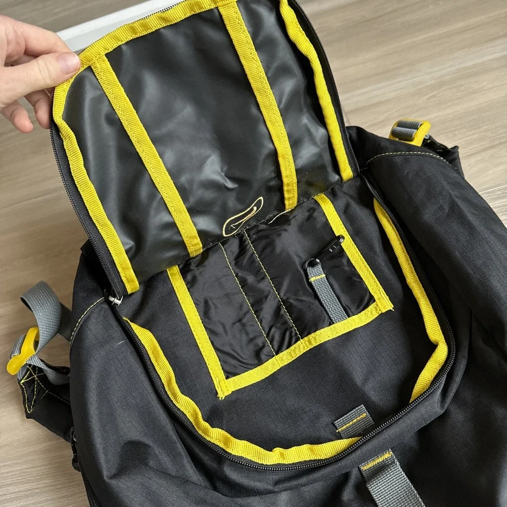 Nike‎ Vintage Center Swoosh Y2K Backpack 90s Black Yellow Embroidered VTG